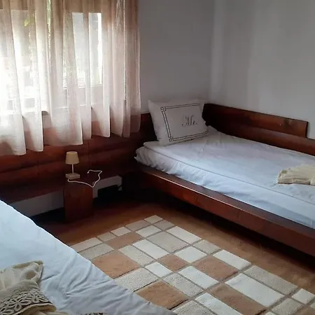 Vilă къща кедъра близо до море, планина и езеро